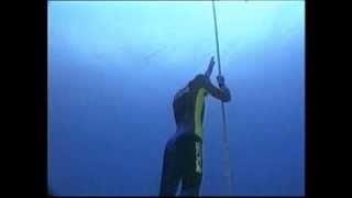 Umberto Pelizzari  record in apnea a 150m [upl. by Barby]