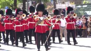 The Queens Guard Marching band in Japan 英国女王陛下の近衛軍楽隊パレード 横浜音祭り2013 日本大通り UK [upl. by Fabiolas]