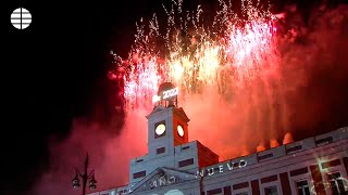 Campanadas de Año Nuevo en la Puerta del Sol en Madrid [upl. by Ubald]