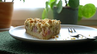 Schneller Rhabarberkuchen mit Streuseln 🍰🍰🍰 Rezept  Simple Rhubarb Crumble Cake  ENG SUBS [upl. by Zinck]