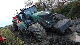 Fendt 939 Vario Gets Totally Stuck in The Mud During Maize  Corn Chopping  Häckseln 2017 [upl. by Mizuki749]