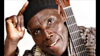 Handiro Dambudziko Oliver Mtukudzi [upl. by Lancey494]