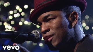 NeYo  She Is Live on SNL [upl. by Lesko]