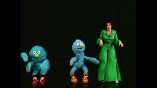 The Muppet Show  120 Valerie Harper  “Nobody Does It Like Me” 1977 [upl. by Wynne]