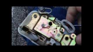 95 Civic Coupe Door Latch Removal [upl. by Fogarty]