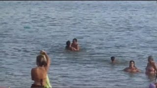 EXCLUSIVO Neymar e Bruna Marquezine cenas fortes na praia [upl. by Assilram]