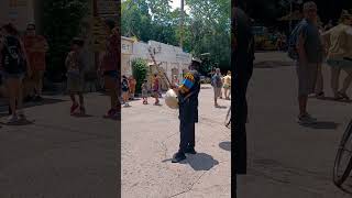 Kora Tinga Tinga The African Minstrel in Animal Kingdom disneyworld relaxingmusic [upl. by Ahsiuqet]