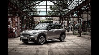 001  Découverte de la MINI hybride Countryman S EALL4 2017 [upl. by Eirellam]