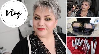 VLOG VOL DE COLIS NOUVEAUTES MAKEUP TEST ACTION [upl. by Newcomb]