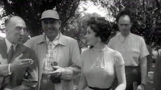 Gina Lollobrigida y Perón recorren la Quinta de Olivos [upl. by Htomit]