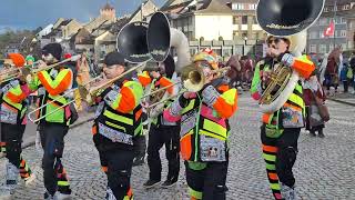 Rheinfelden AG Fasnacht 2024Grenzüberschreitenden Fasnachtsumzug 46 Rheinbrücke nach Rheinfelden D [upl. by Ainerbas]