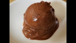 Glace au chocolat avec une quotcrème anglaisequot utilisant loeuf entier Pour Ninja Creami Frix Air [upl. by Rainwater382]