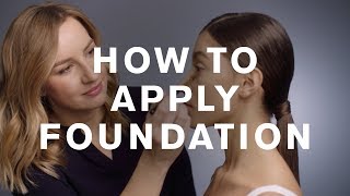 How To Apply Double Wear Foundation with Emma UK Pro Makeup Artist  Estée Lauder UK [upl. by Gracia476]