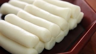 Garaeddeok long cylinder shaped rice cake 가래떡 [upl. by Geri527]