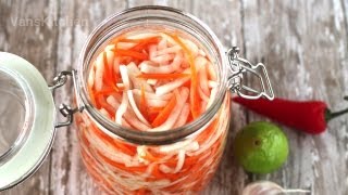 Đồ chua Vietnamese daikon and carrot pickles [upl. by Kapor910]