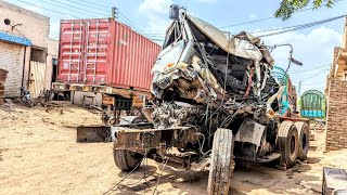 Hino Truck accident made the very badly broken new again  Truck Body Manufacturing [upl. by Ettigirb]