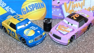 Mattel Disney Cars Crusty Rotor amp Floyd Mulvihill Vinyl Toupee amp Gasprin Piston Cup Racers 2Pack [upl. by Iznil]