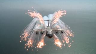 Airbus A400M Spectacular Jettison of Decoy Flares [upl. by Bearce]