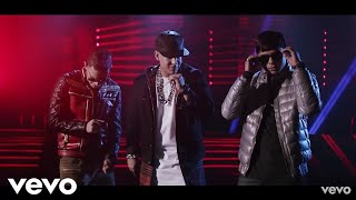 Daddy yankee ft Plan B  official video  Trap  sábado rebelde [upl. by Zuckerman928]