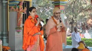 Swami Vishveshwarananda addresses Sadhus in OmkaranandaKamakshiDevi Mandir on 26th December 2011 [upl. by Rae]