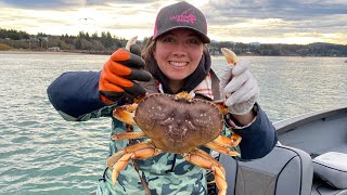 Crabbing in Netarts BAY  We crabbed for ONE HOUR limits crabbing netartsbay [upl. by Am]