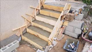 Faire un escalier en beton [upl. by Eresed466]