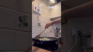 Courgette pasta 🍝 vegandiet food veganfriendly [upl. by Masry]