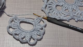 İnanılmaz😯 Güzel ve Kolay Tığişi Örgü 🤗Kare Motiflerle Dikdörtgen Şal  Crochet for Beginners [upl. by Seiden]