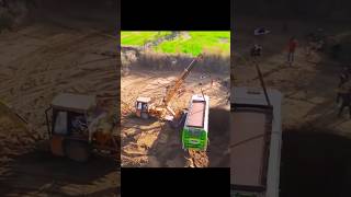 JCB VS BUS😱 tractor trending stunt bus viralshorts viralvideo stunt videoshorts trending [upl. by Singhal181]