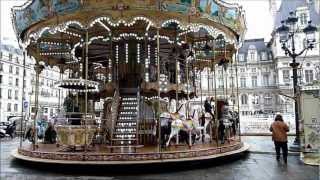 MANÈGE CARROUSEL LA BELLE ÉPOQUE BERTAZZON PLACE DE LHÖTEL DE VILLE PARIS [upl. by Estrella]