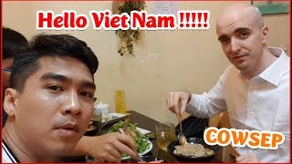 PEW MỜI COWSEP ĂN MÌ QUÃNG VIỆT NAM  RA HÀ NỘI GẶP ĐỘ MIXI  DAILY VLOG 29 [upl. by Lot]