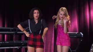 Momento Musical Violetta 2  Ludmila e Naty cantam Peligrosamente Bellas Capitulo 37 [upl. by Strong]