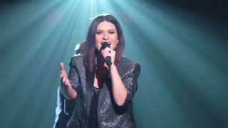 Laura Pausini  Its Not Goodbye Live at RCMH NY 083118 [upl. by Eilliw]