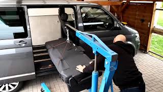 VW T5 Multivan 3er Sitzbank Einbau allein mit Werkstattkran Zeitraffer [upl. by Retsub583]