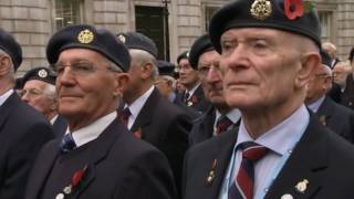 Remembrance Day at the Cenotaph 2010 [upl. by Baalbeer]