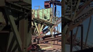 Vibrating Screen work in Australia Vibrating screen for iron ore [upl. by Evslin]