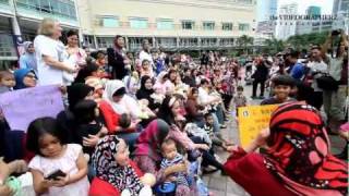 KLCC Breastfeeding Flash Mob 2011 [upl. by Jessabell]