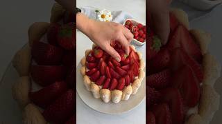 Charlotte aux fraises sans cuisson recetterecipefraisescharlottefood [upl. by Genna118]