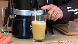 Jay Kordich makes Cantaloupe Juice [upl. by Jack]