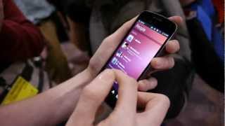 Ubunto OS on Google Nexus S Hands On at the CES 2013 [upl. by Eelhsa]