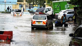 Inondations au Kenya  35 morts et plus de100 000 déplacés [upl. by Alexandre]