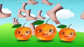 Éplucher les mandarine à avec vos pieds [upl. by Tenaj]