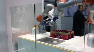 Kuka Roboter schenkt Weizen ein  Messe Stuttgart [upl. by Hgielsa178]