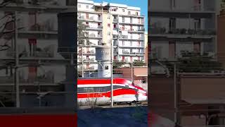 Frecciarossa Reggio Calabria CentraleVenezia Santa Lucia in transito alla stazione di Battipaglia [upl. by Eremihc]