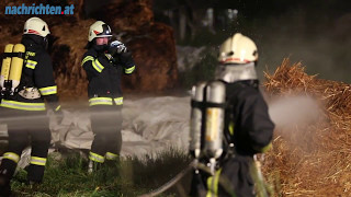 150 Strohballen gingen in Flammen auf [upl. by Eenoj]