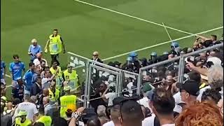 Scontri tifosi SpeziaNapoli DA QUI SI VEDE TUTTO 😨⚔ [upl. by Aticnemrac617]