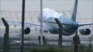 London Heathrow Airport \ Evening Arrivals  300811 [upl. by Noteloc]