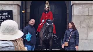 Rude tourist guide disobeys the kings guard thekingsguard [upl. by Ahsema]