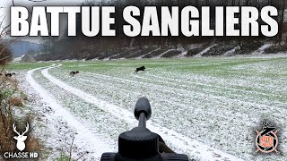 CHASSE AUX SANGLIERS SOUS LA NEIGE  4 SANGLIERS AU BOUT DE LA CARABINE [upl. by Munsey]