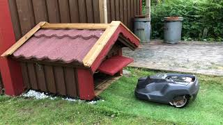 Automower garage automatic garage door robotic lawn mower Garasje robotklipper aut garasjeport [upl. by Sugar]